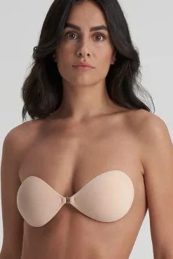 Selbstklebender BH für rückenfreie Looks –>Bye Bra Hot