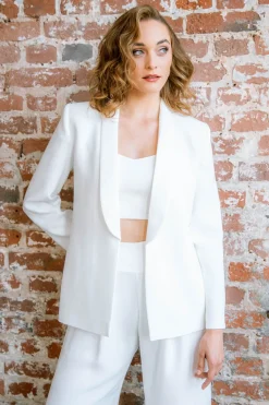 Showroom Only: Blazer in Ivory – Aira Selected><noscript><img width=