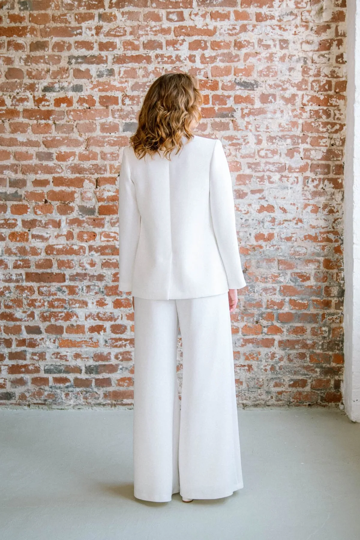 Showroom Only: Blazer in Ivory – Aira Selected>noni Sale