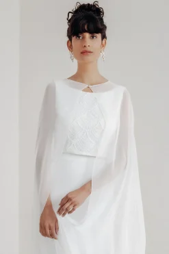Showroom Only: Chiffon Braut Cape – Philia Selected><noscript><img width=