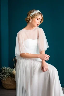 Showroom Only: Kurzes Tüll-Cape – Lukida Selected><noscript><img width=