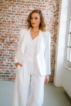 Showroom Only: Weste in Ivory – Nyra Selected><noscript><img width=