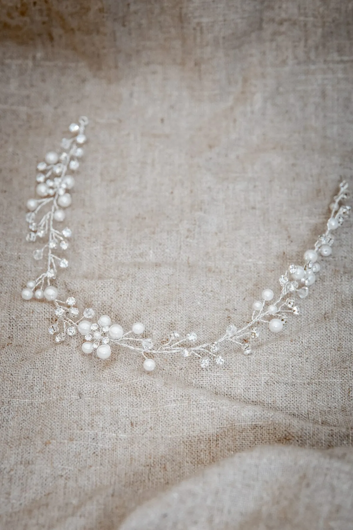 Silberner Haardraht mit Schmuckperlen und Strass>Weise Best