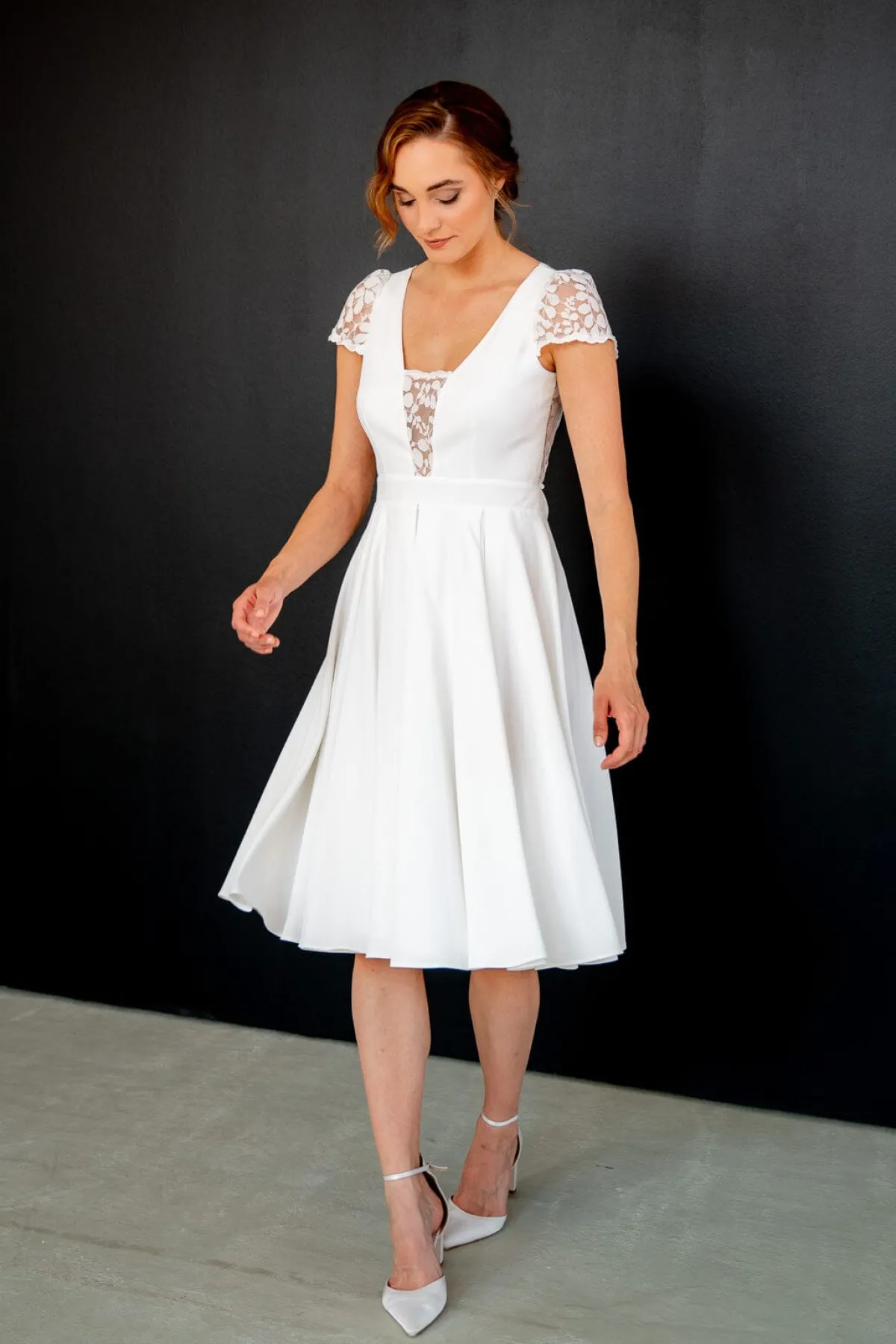 Standesamt-Brautkleid mit Rückendetail – Nelie noni One>Rembo Styling Best