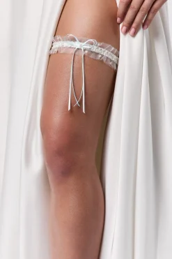 Strumpfband in Blau und Ivory mit Schleife und Kunstperlen>Poirier Sale