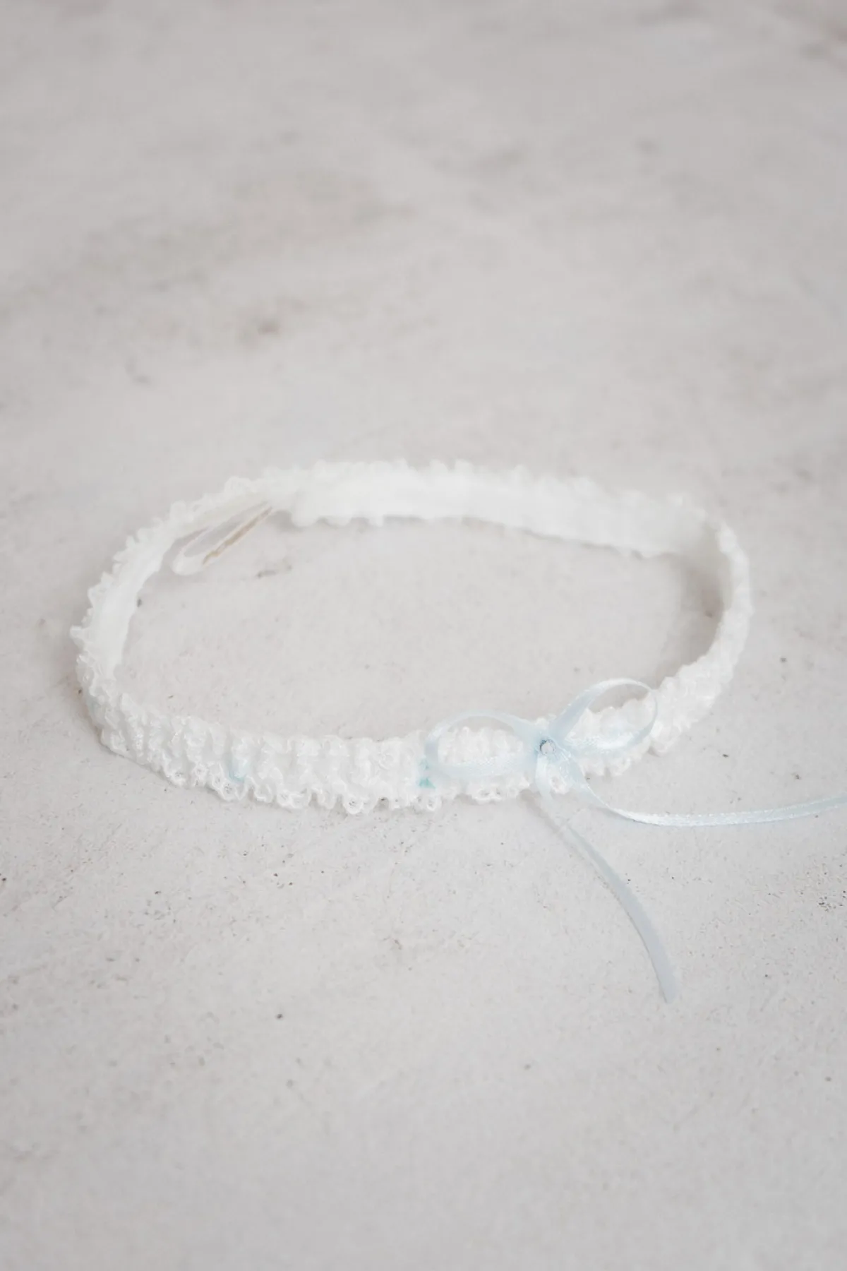 Strumpfband mit blauer Schleife und kleinem Strass-Stein>Poirier Outlet