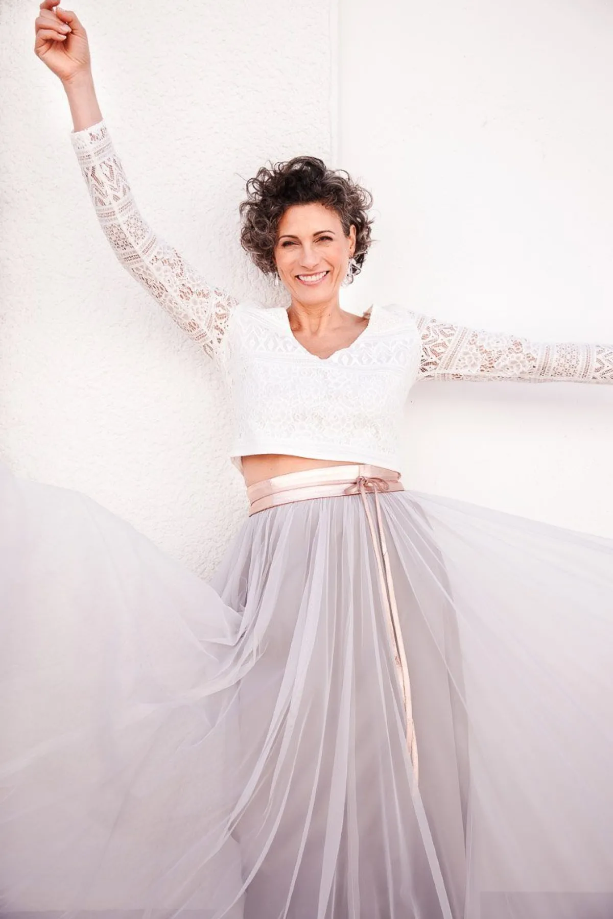 Tüllrock in Grau, fließender Softtüll – Maris>noni Best